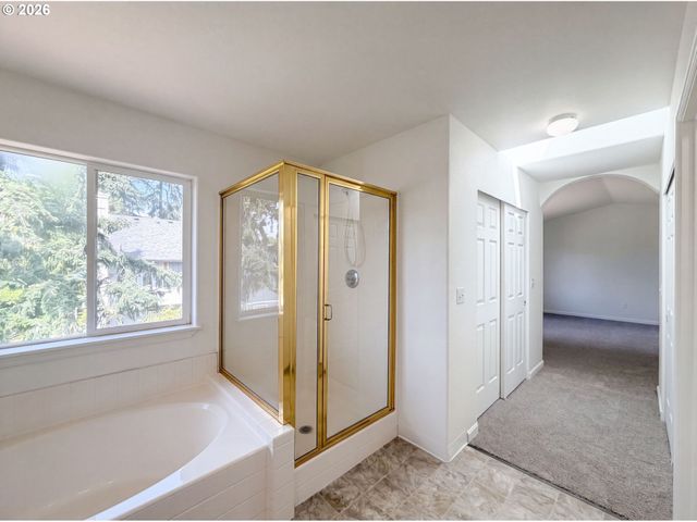 451 Nw YOSEMITE Ter, Beaverton, OR 97006