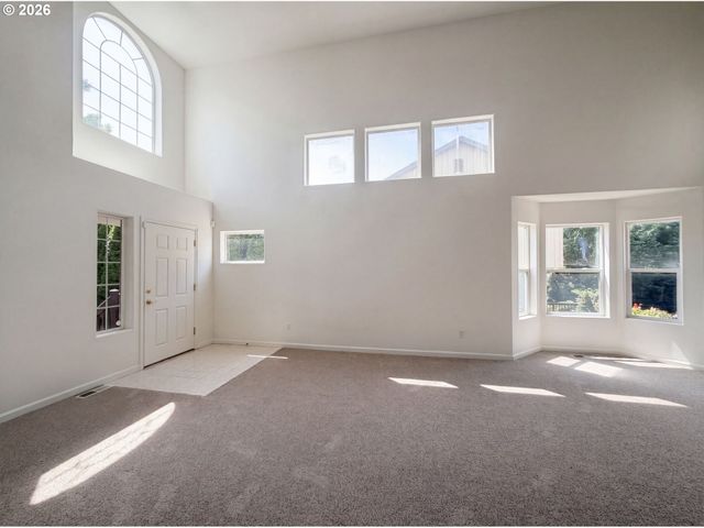 451 Nw YOSEMITE Ter, Beaverton, OR 97006