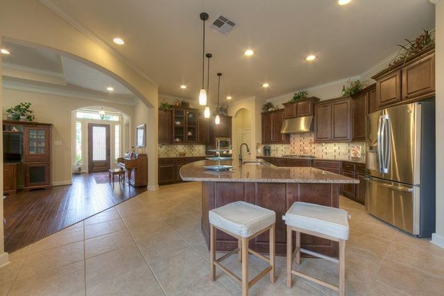 1516 Cafe Dumonde, Conroe, TX 77304