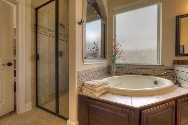 1516 Cafe Dumonde, Conroe, TX 77304