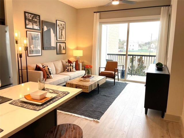 401 W 25th St Street 2408, Houston, TX 77008