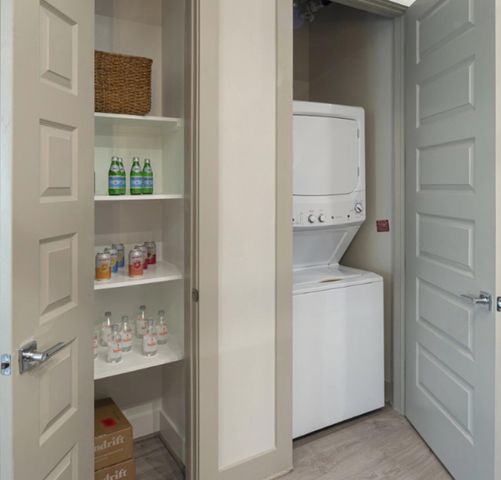 401 W 25th St Street 2408, Houston, TX 77008