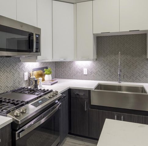 401 W 25th St Street 2408, Houston, TX 77008