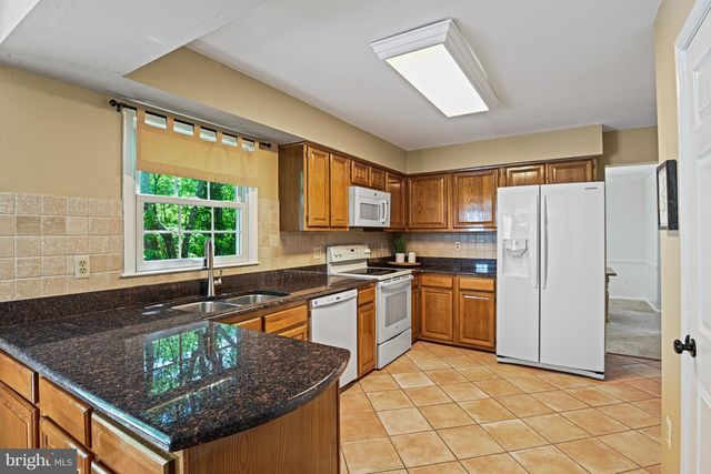 12500 WOODCOCK LN, Herndon, VA 20171
