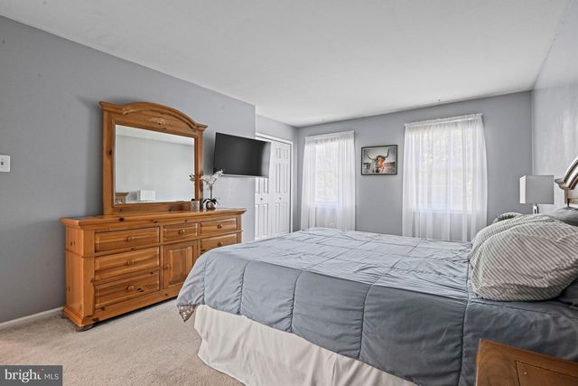 12500 WOODCOCK LN, Herndon, VA 20171