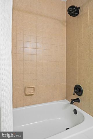 12500 WOODCOCK LN, Herndon, VA 20171