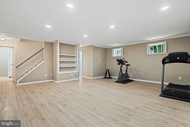 12500 WOODCOCK LN, Herndon, VA 20171