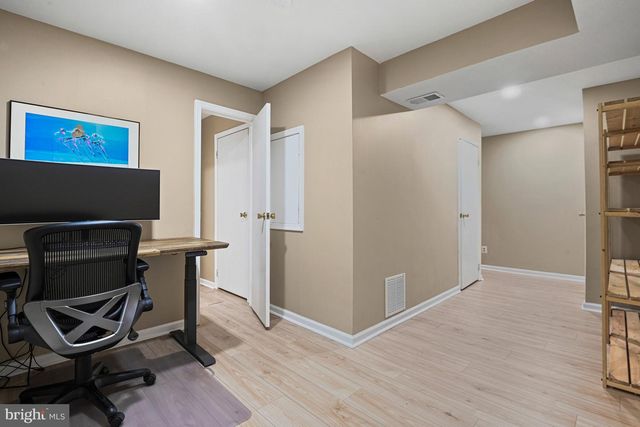12500 WOODCOCK LN, Herndon, VA 20171
