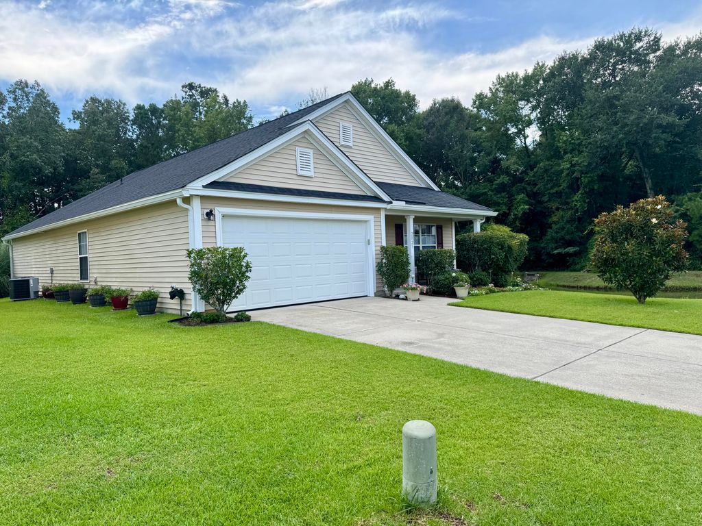2023 Bearclaw Drive, Goose Creek, SC 29445