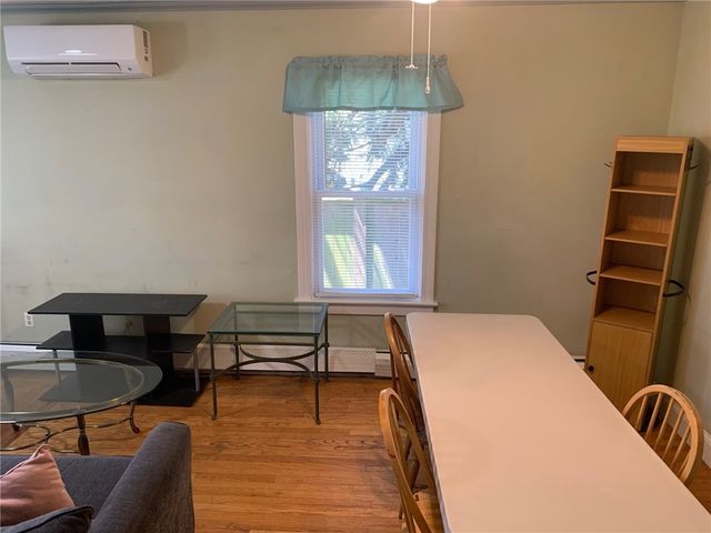 16 Grafton Street, Newport, RI 02840