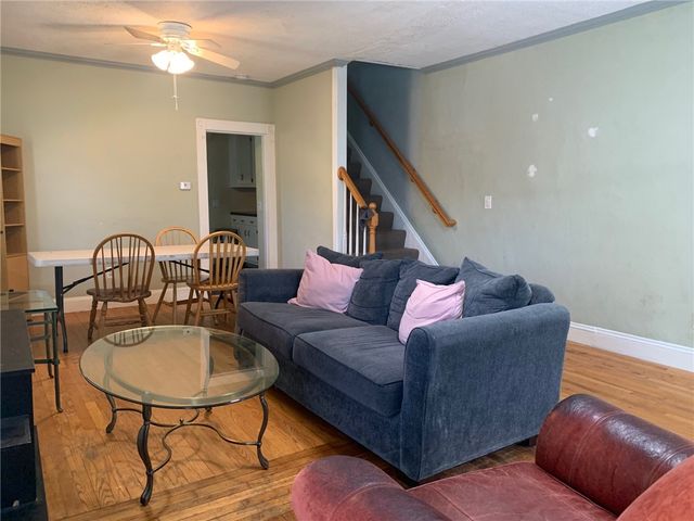 16 Grafton Street, Newport, RI 02840