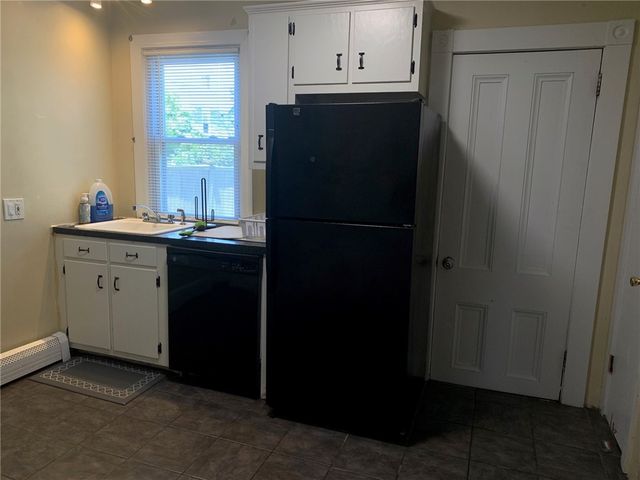 16 Grafton Street, Newport, RI 02840