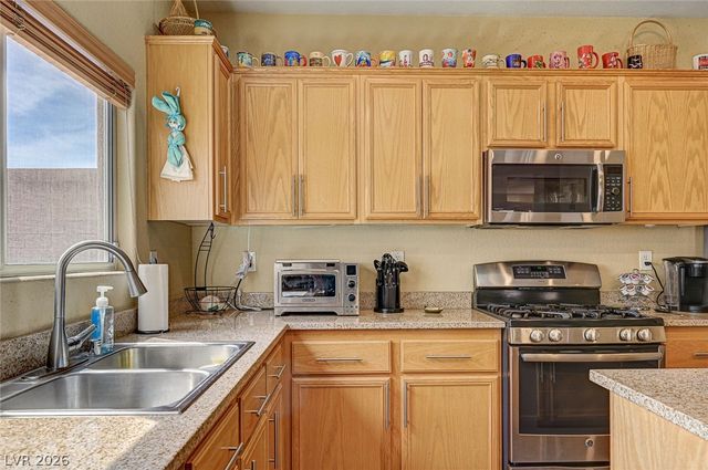 2265 Stone Breeze Avenue, North Las Vegas, NV 89031