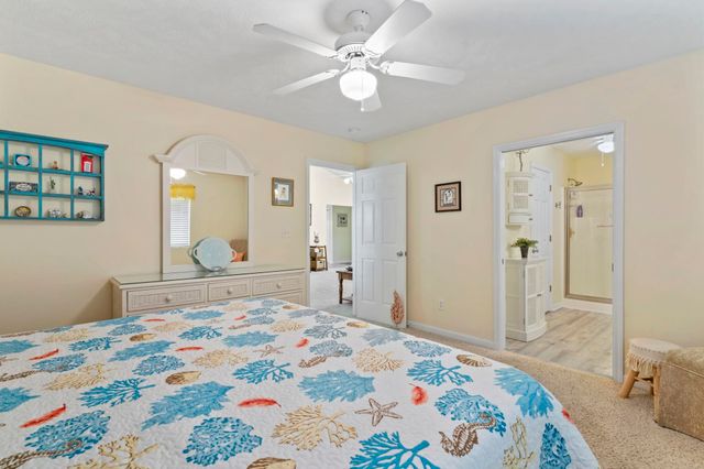 622 Persimmon Ln., North Myrtle Beach, SC 29582