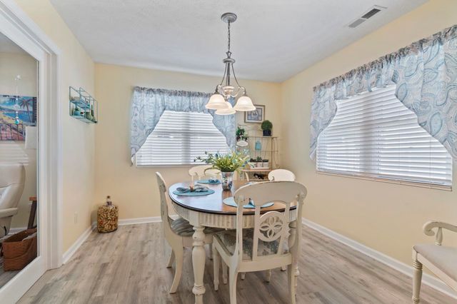 622 Persimmon Ln., North Myrtle Beach, SC 29582