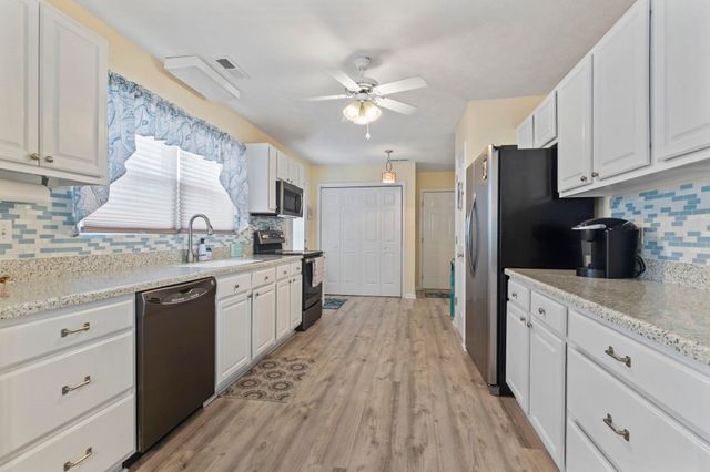 622 Persimmon Ln., North Myrtle Beach, SC 29582