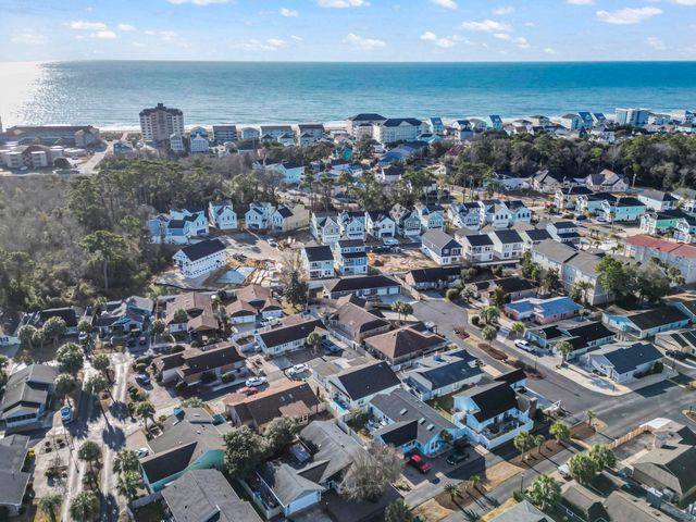 622 Persimmon Ln., North Myrtle Beach, SC 29582