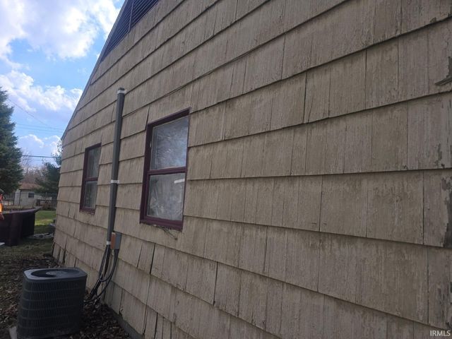 1823 W 9th Street, Marion, IN 46953