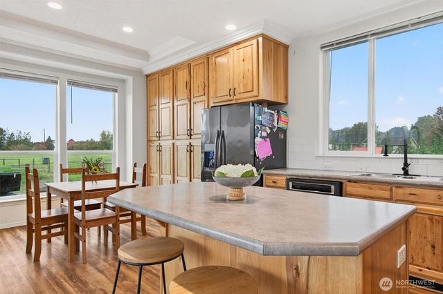 29 Little Island Lane, Cathlamet, WA 98612