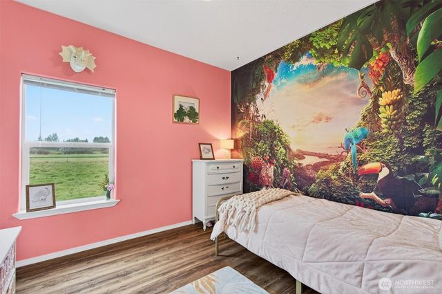 29 Little Island Lane, Cathlamet, WA 98612