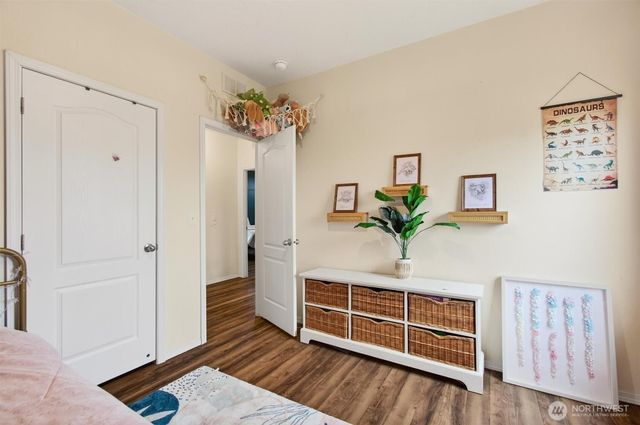 29 Little Island Lane, Cathlamet, WA 98612