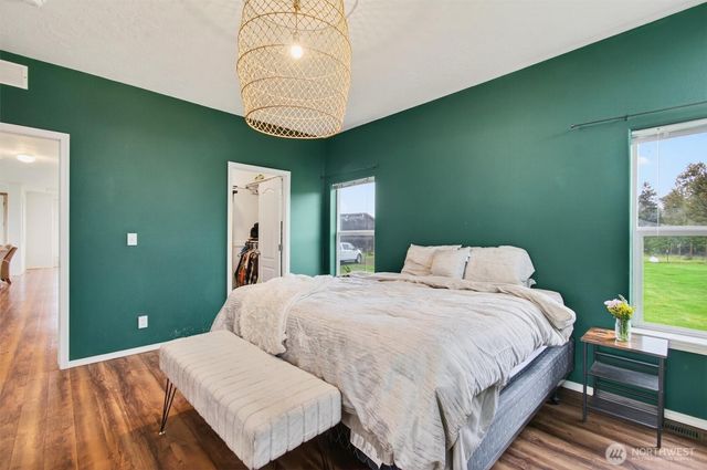 29 Little Island Lane, Cathlamet, WA 98612