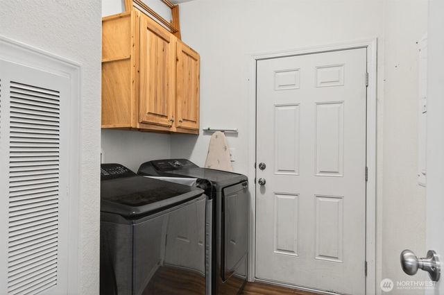 29 Little Island Lane, Cathlamet, WA 98612