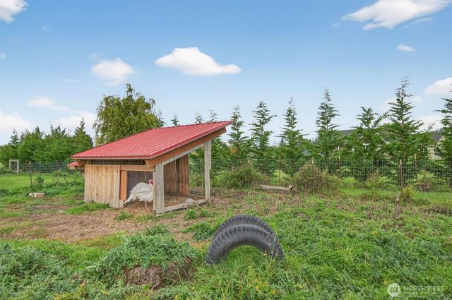 29 Little Island Lane, Cathlamet, WA 98612