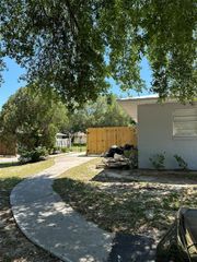 5200 SE 31ST STREET D, Ocala, FL 34480