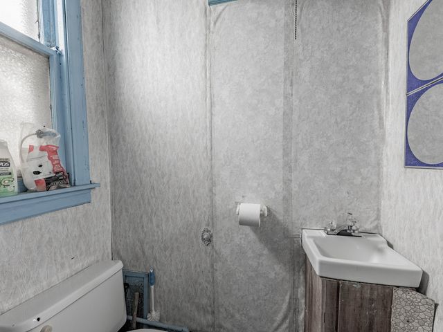 2951 W 43rd Street, Chicago, IL 60632