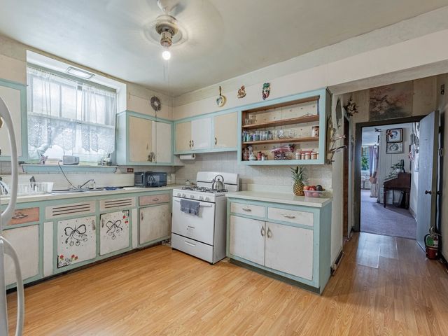 2951 W 43rd Street, Chicago, IL 60632