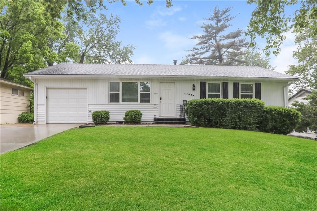 11404 Norton Avenue, Kansas City, MO 64137