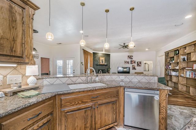 8401 BAXTER Drive, Amarillo, TX 79119