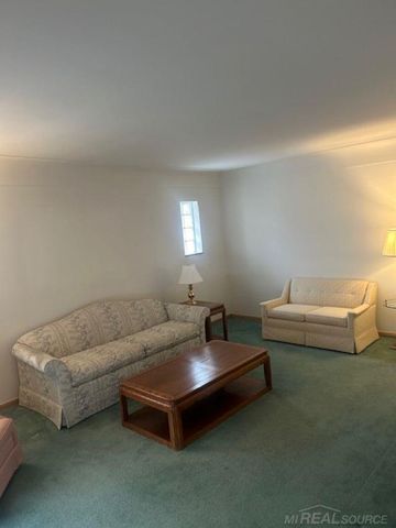 23382 Masch Avenue, Warren, MI 48091