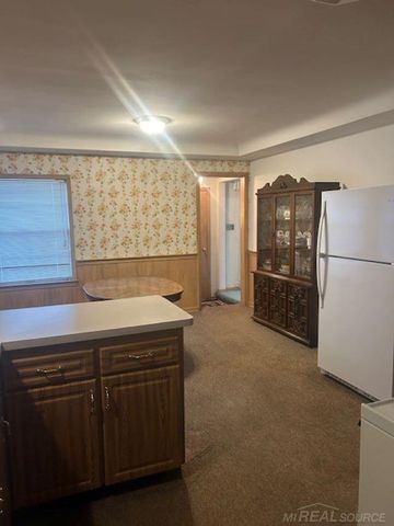 23382 Masch Avenue, Warren, MI 48091