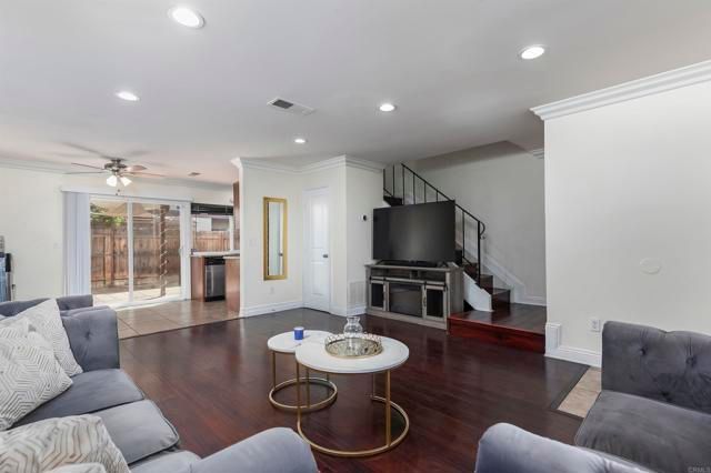 309 Sun Court, El Cajon, CA 92021