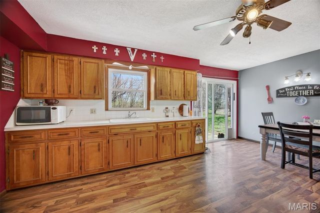 644 W Hayes Street, Lebanon, MO 65536