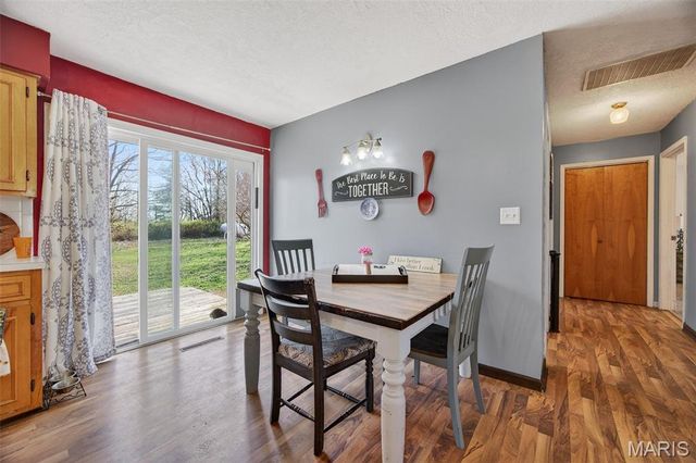 644 W Hayes Street, Lebanon, MO 65536