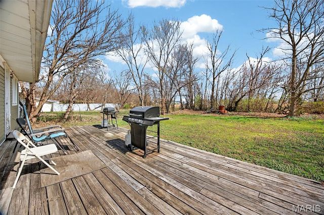 644 W Hayes Street, Lebanon, MO 65536