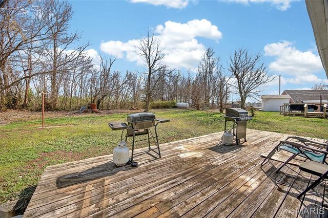 644 W Hayes Street, Lebanon, MO 65536