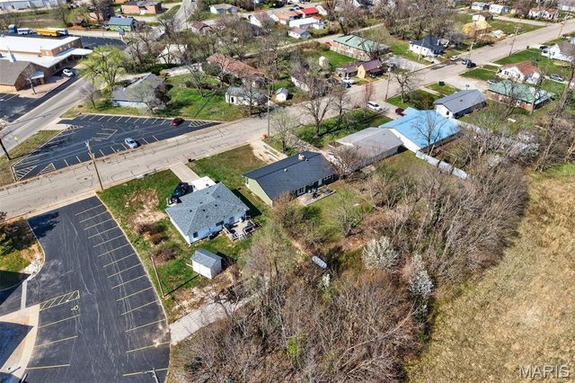 644 W Hayes Street, Lebanon, MO 65536