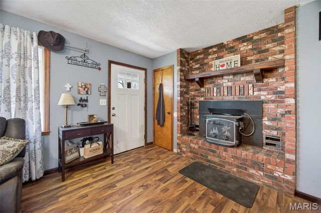 644 W Hayes Street, Lebanon, MO 65536