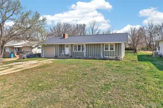 644 W Hayes Street, Lebanon, MO 65536