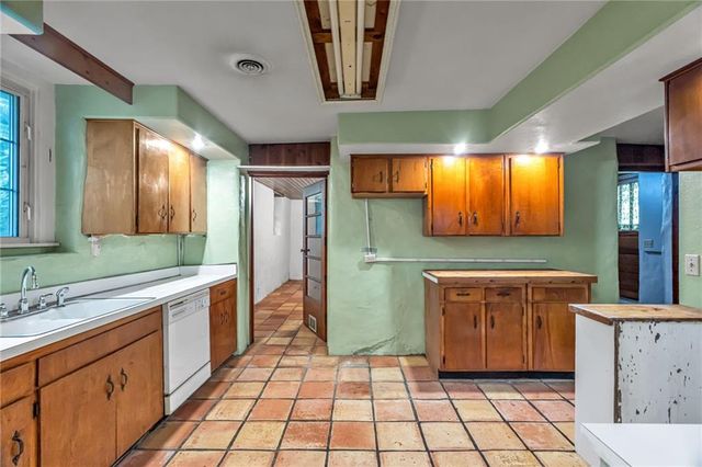 5400 Foster Street, Overland Park, KS 66202