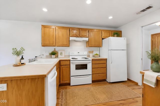 1057 Brookdale Avenue, Medford, OR 97504