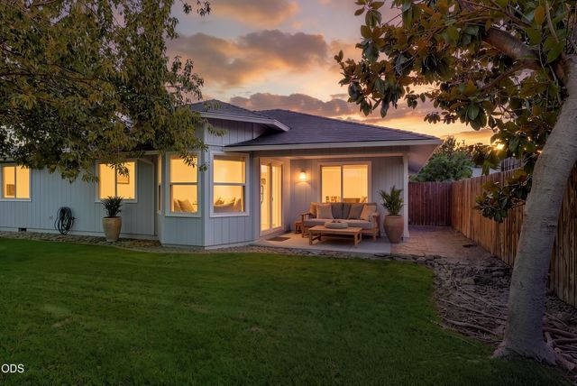 1057 Brookdale Avenue, Medford, OR 97504