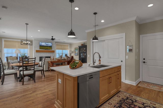 3628 Backstretch Way, Grove City, OH 43123