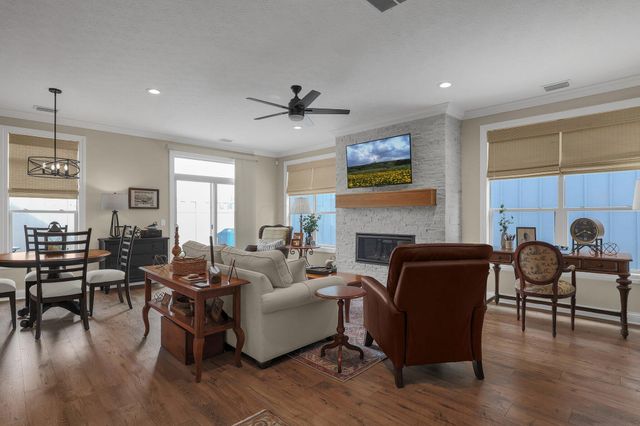 3628 Backstretch Way, Grove City, OH 43123