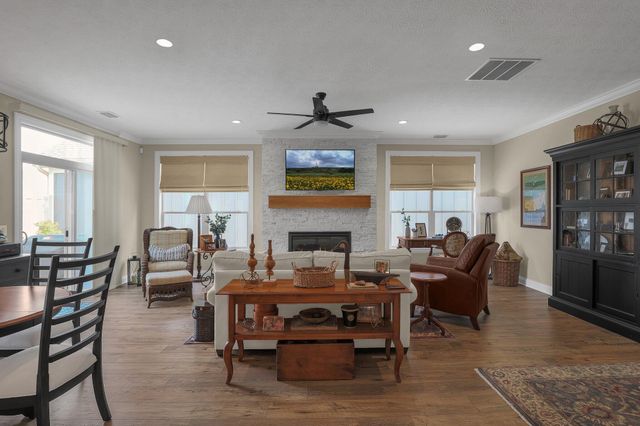 3628 Backstretch Way, Grove City, OH 43123