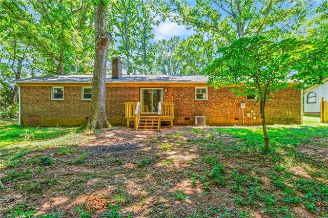 1279 Piney Grove Road, Kernersville, NC 27284